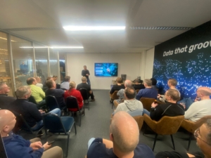 Kevin Li - Blue Elephant Pack event -OptimaData - Postgres en AI